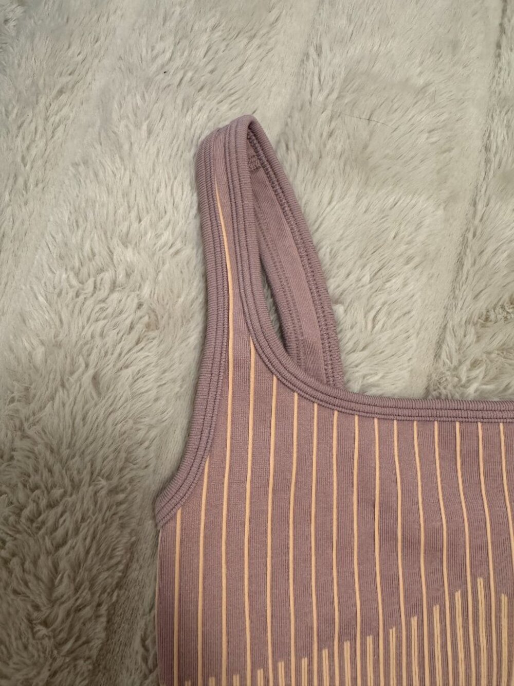 Vuori Bi-Color Seamless Longline Bra - Picture 2 of 10